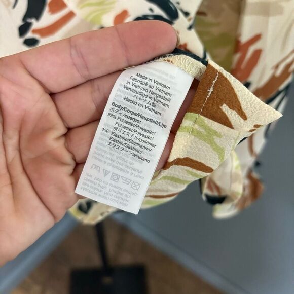 Madewell V-Neck Ruffle Cuff Semi Sheer Blouse Size Large AJ996 - Picture 3 of 4